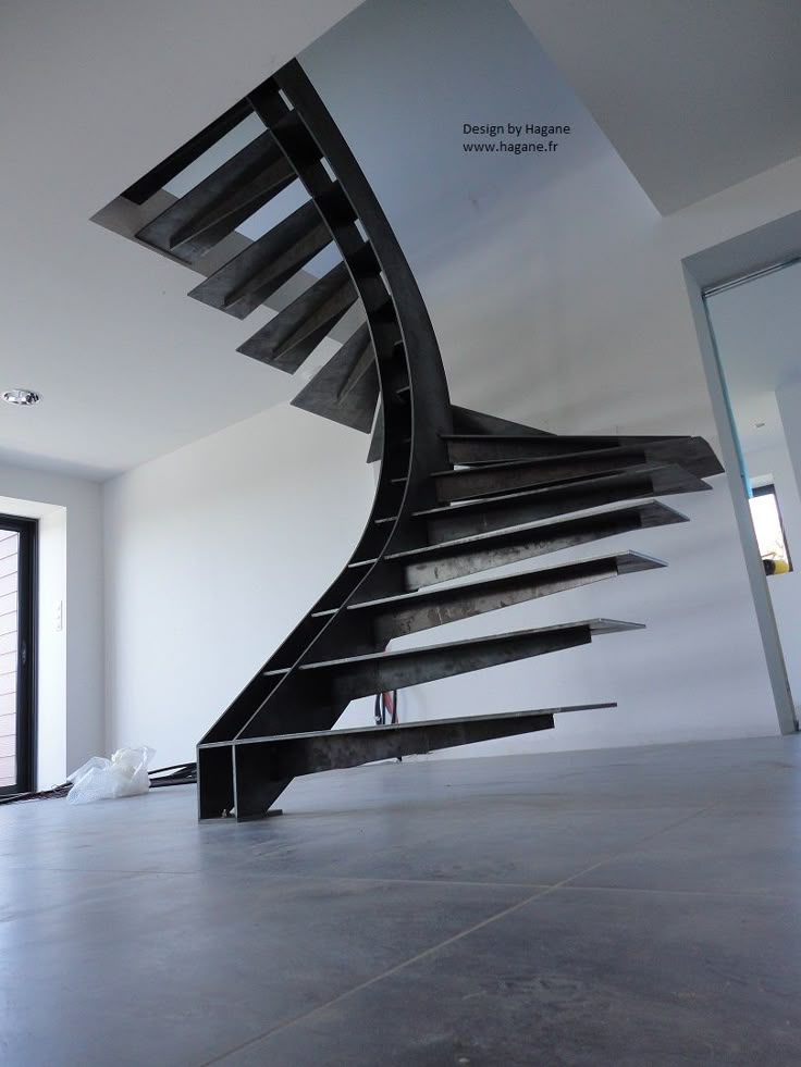Escalera Helicoidal y Baranda
