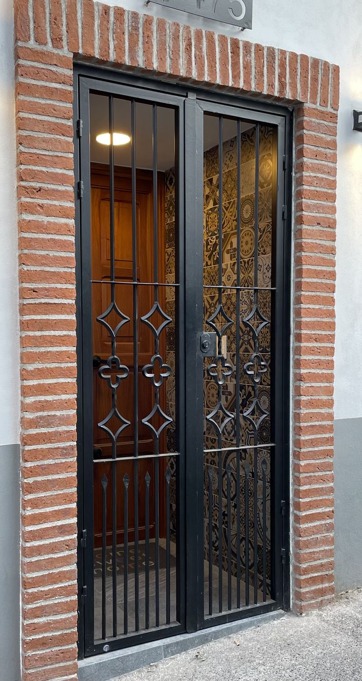 Vallas y Cercos de Seguridad - Steelwood Corporation